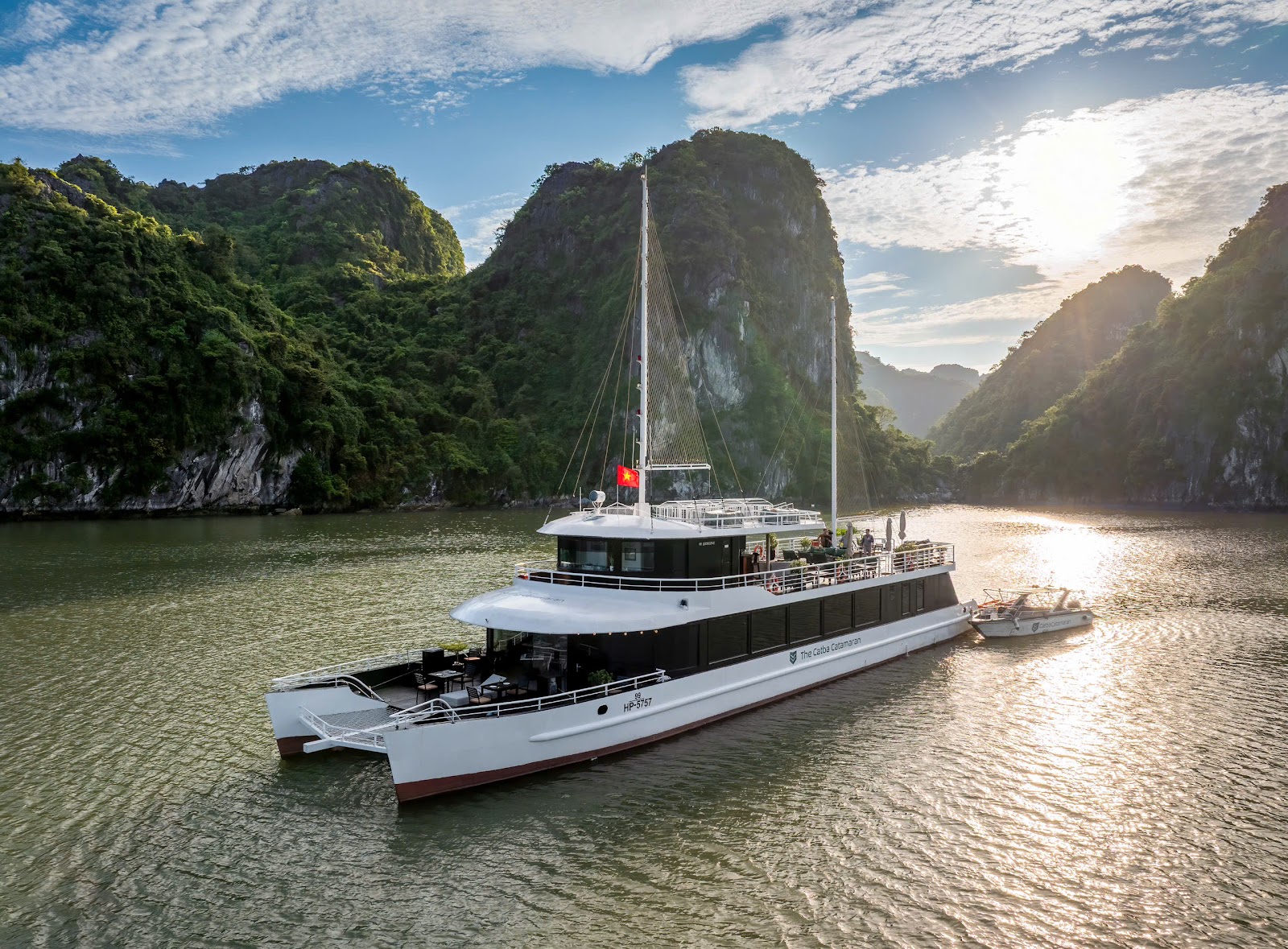 The Halong Catamaran ESCAPE