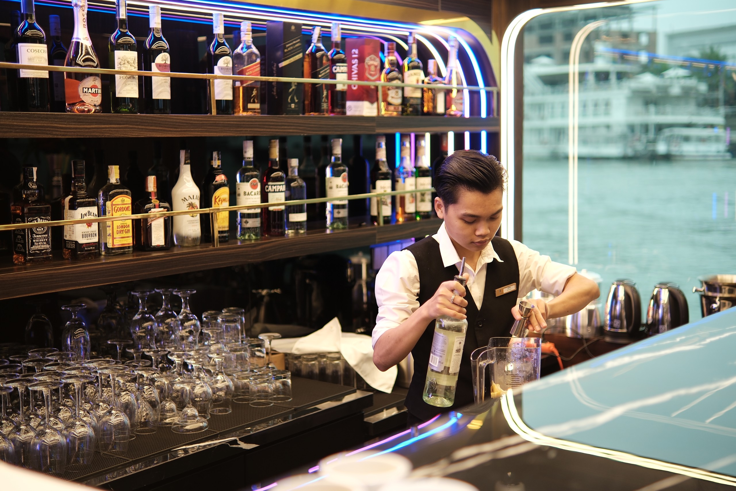Lounge Bar